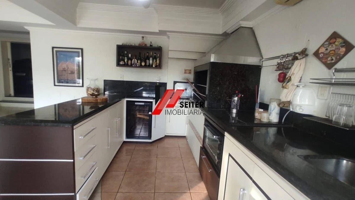 Вид на воду и 5 спален: дом 500 м² — photo 38