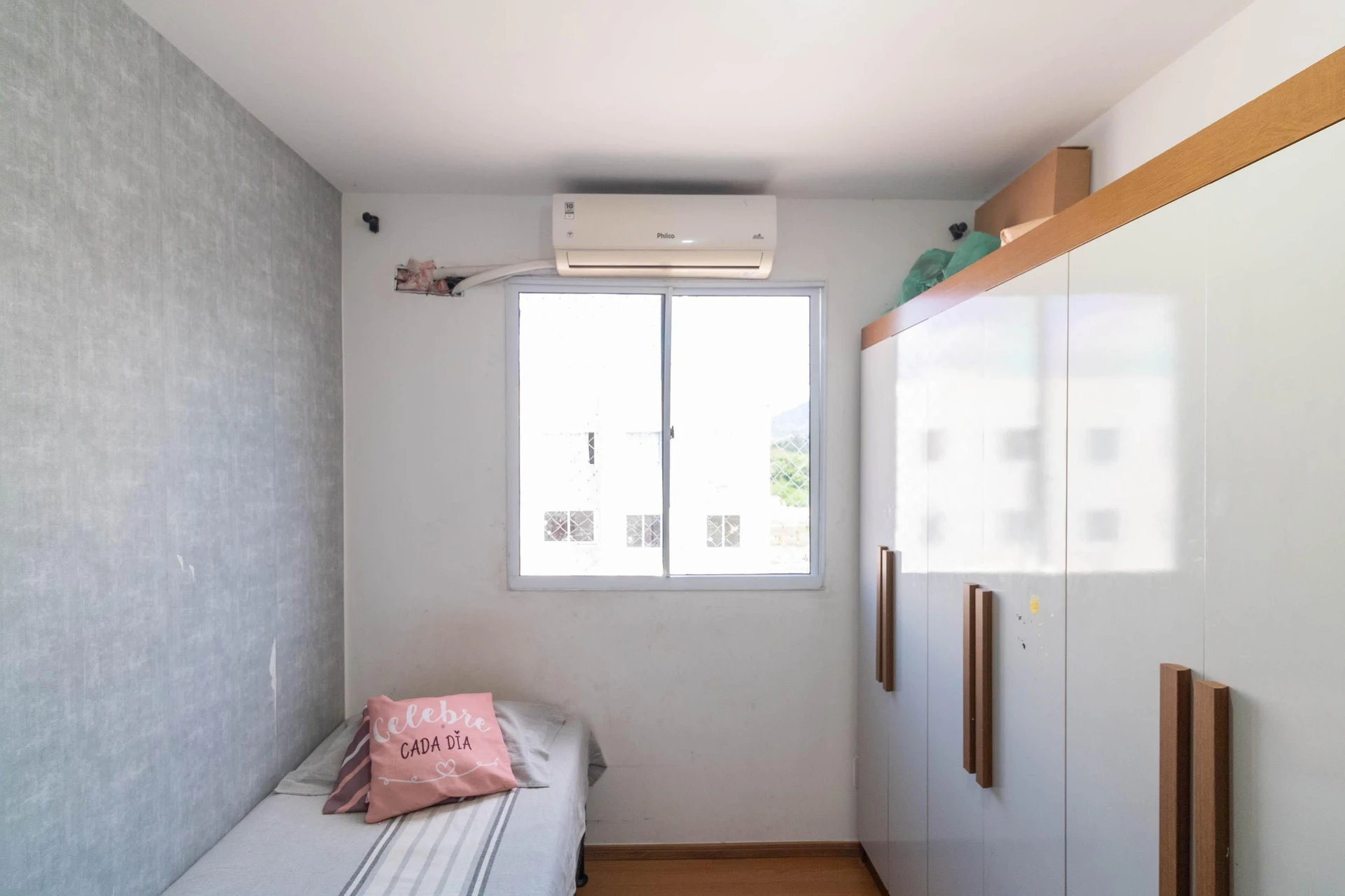 Furnished 2-bedroom apartment with 1 parking space — photo 11
