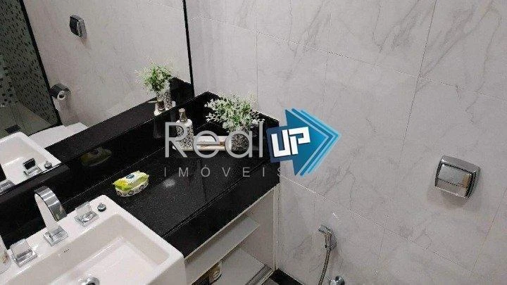 77 m² apartment with a washing machine and a mountain view — photo 8