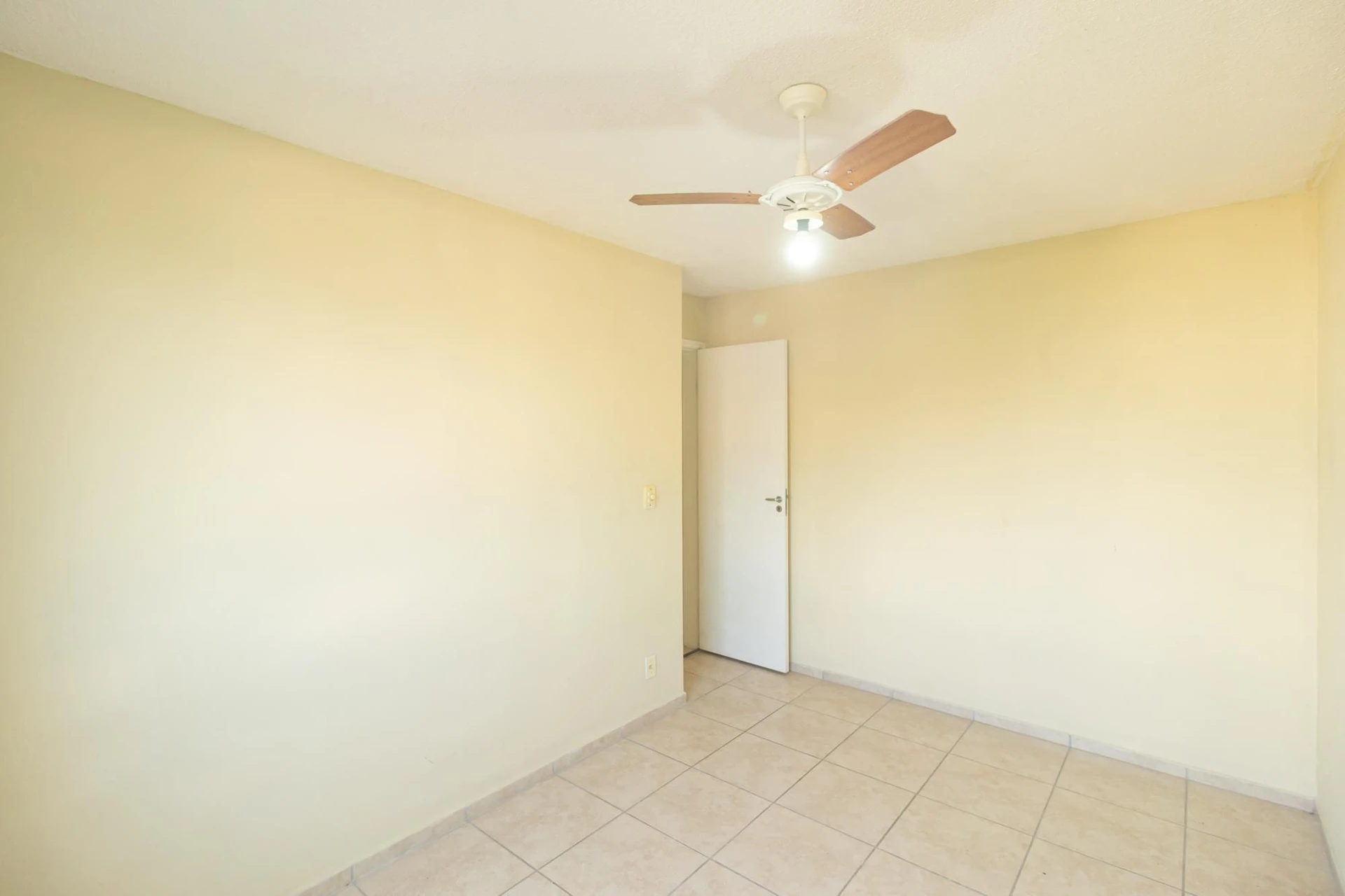 Rental apartment with 2 bedrooms and an open kitchen — photo 28