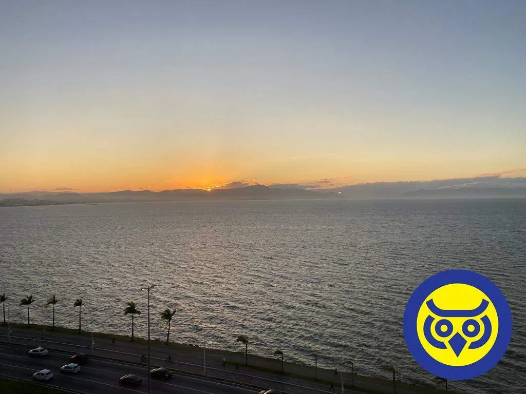 Furnished apartment on the 10th floor with water views — photo 19
