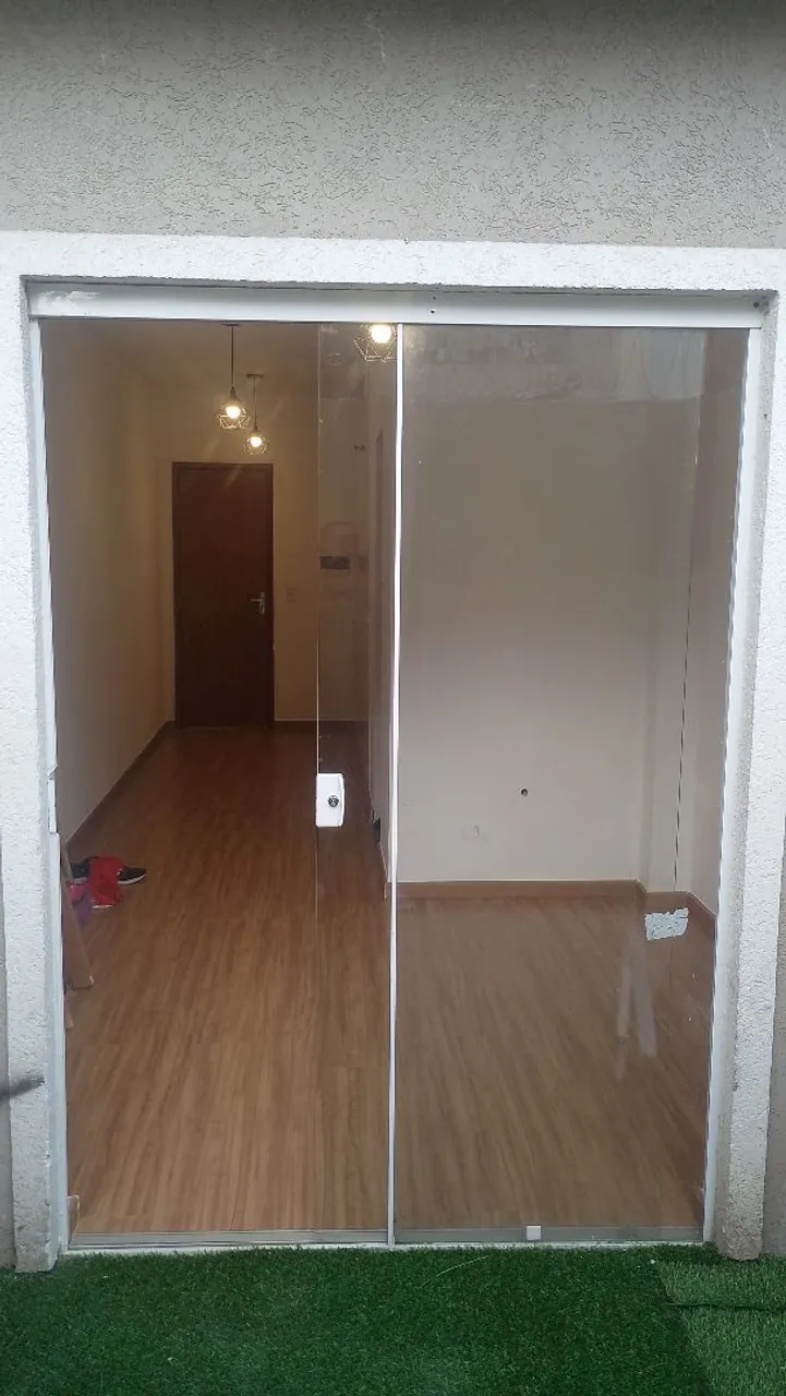 Studio, 27 m², with wood or laminate floors — photo 3