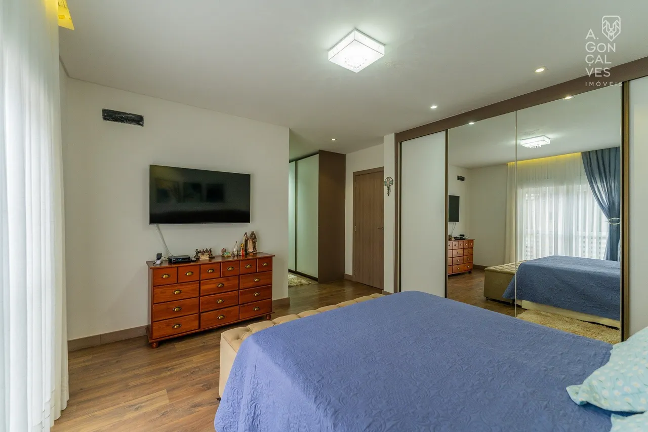 House with 3 suites and 2 parking spaces — photo 20