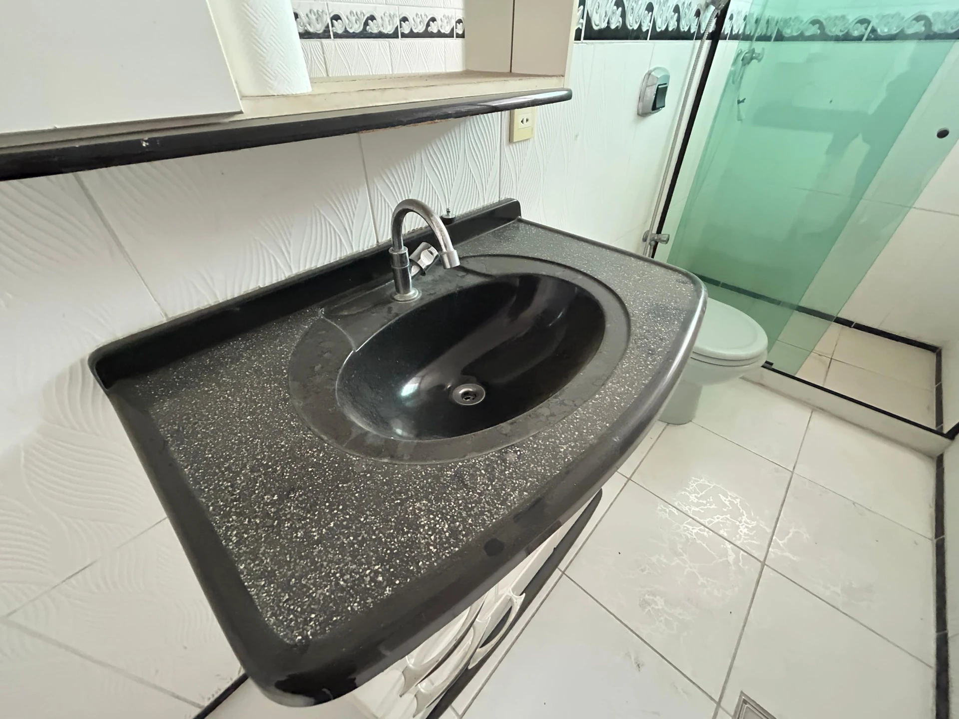 2-bedroom apartment, 1 with its own bathroom, 77 m² — photo 38