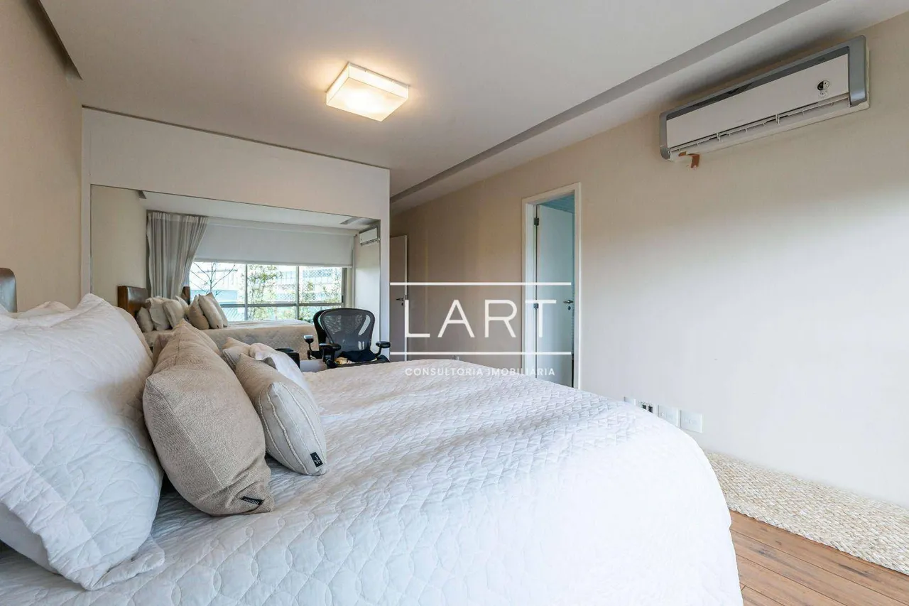 4-bedroom apartment with gas open-plan kitchen and 233 m² — photo 5