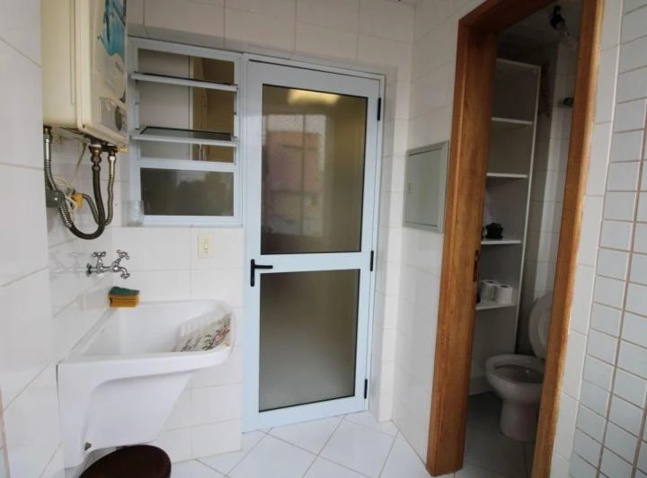 Apartamento de 123 m² con 3 dormitorios y balcón con parrilla — photo 7