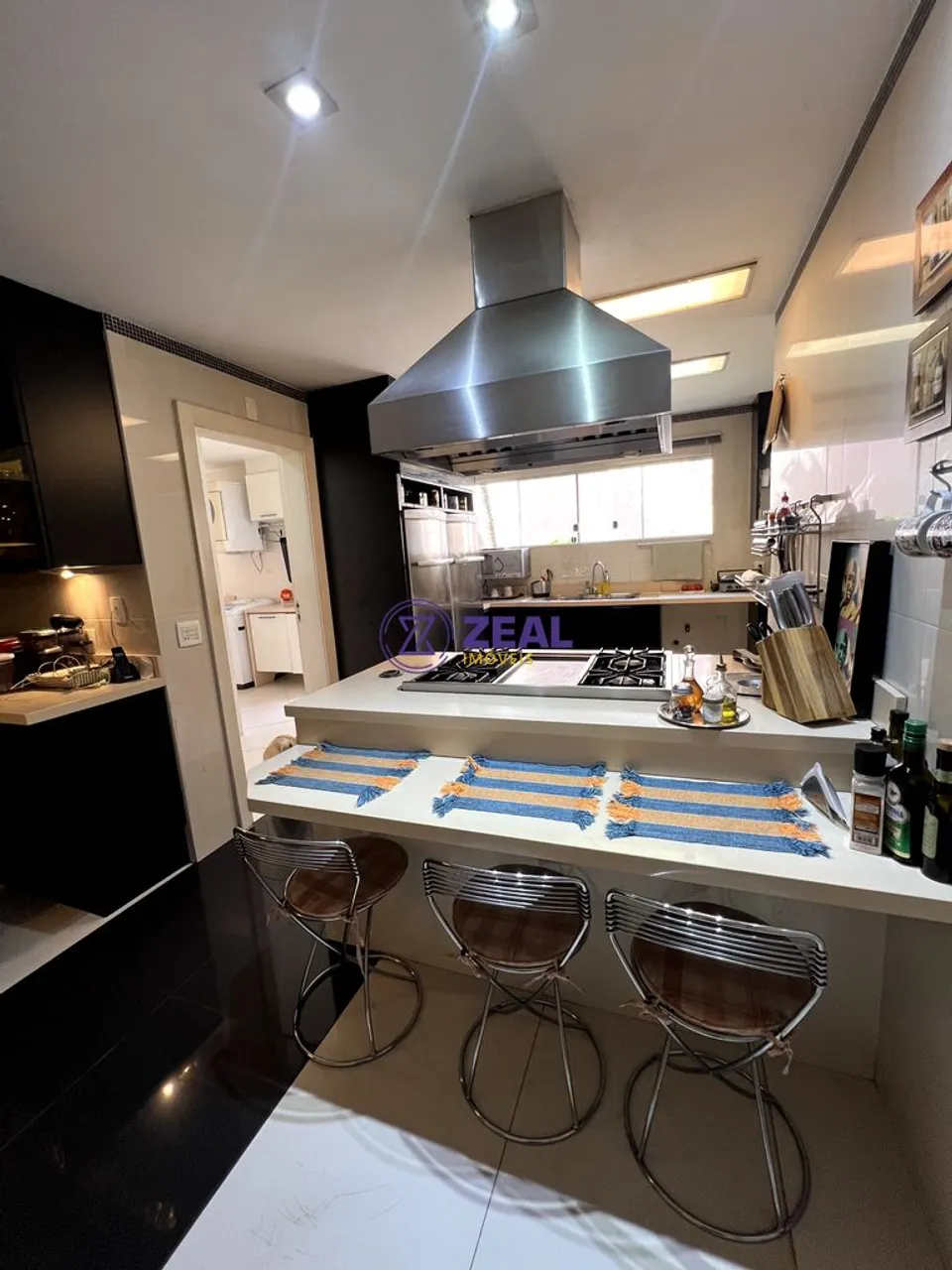 Furnished triplex house with 5 bedrooms and 5 parking — photo 15