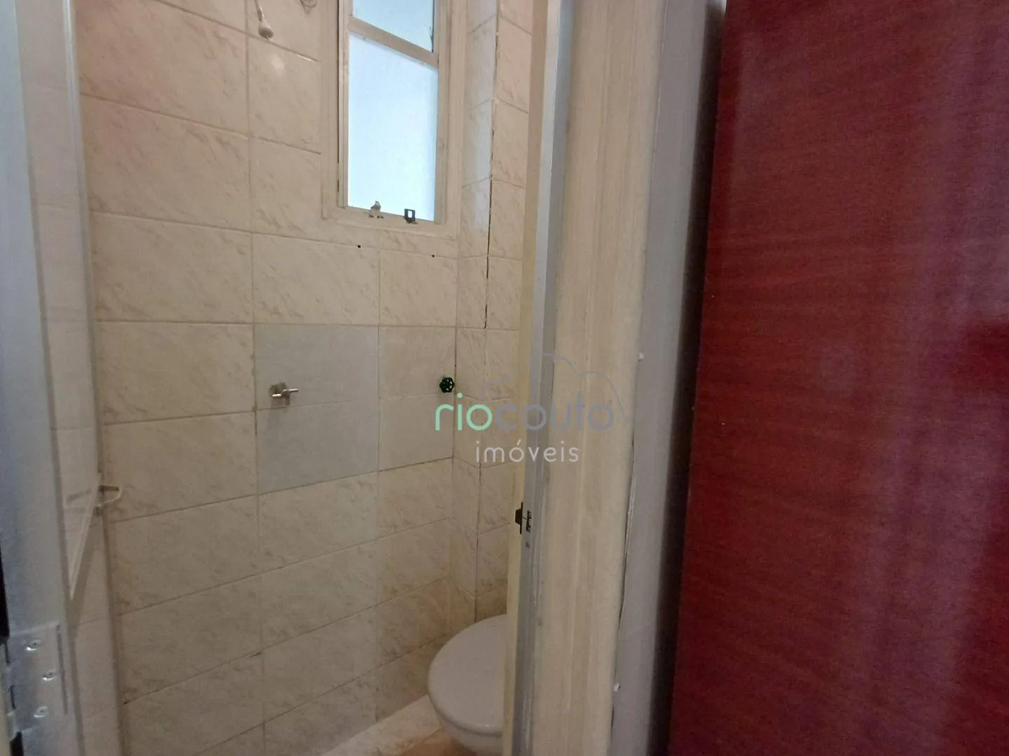 Apartamento com 3 dormitórios e piso de madeira — photo 30