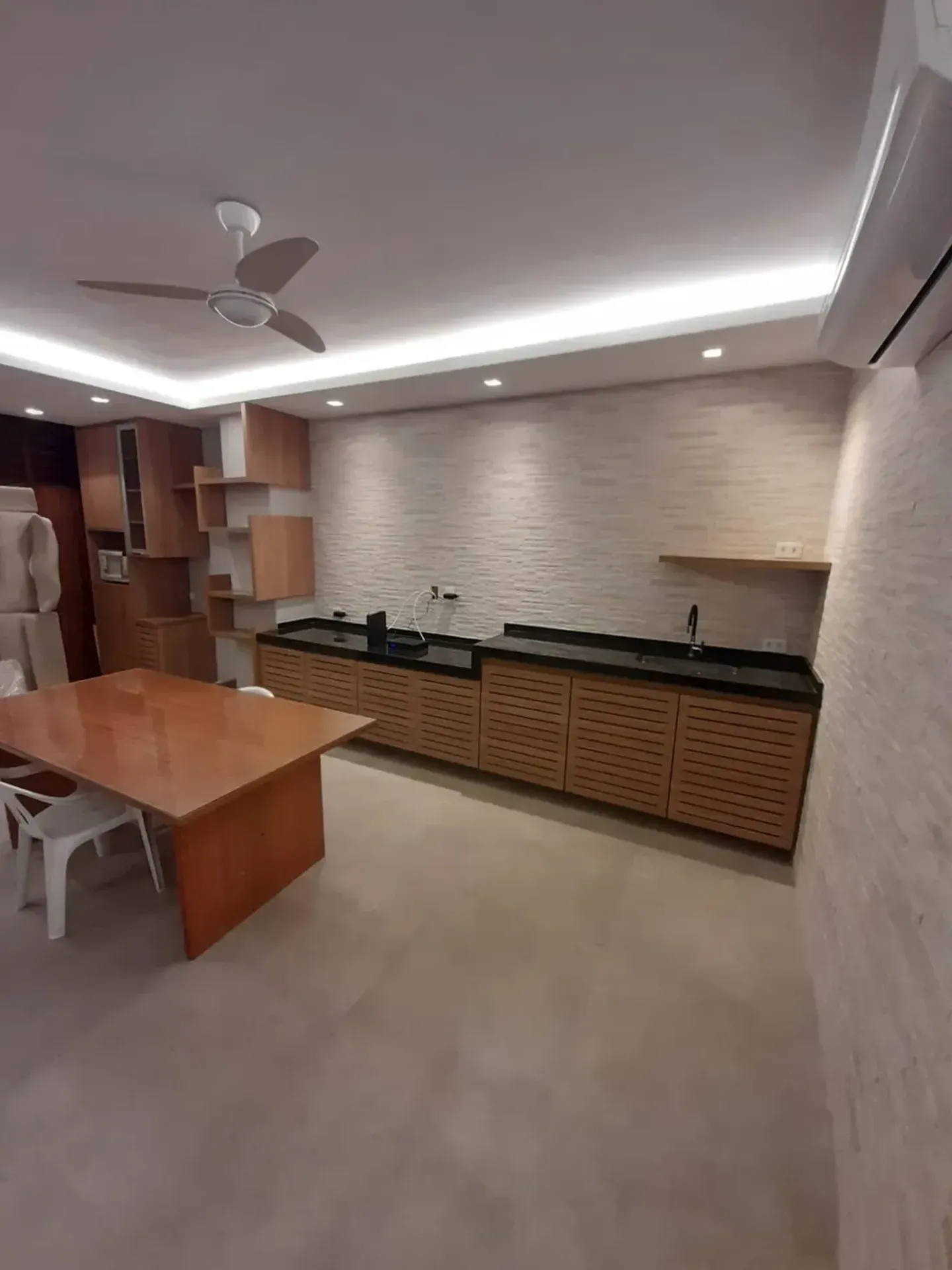 Rental apartment with 3 bedrooms and 2 suites — photo 16