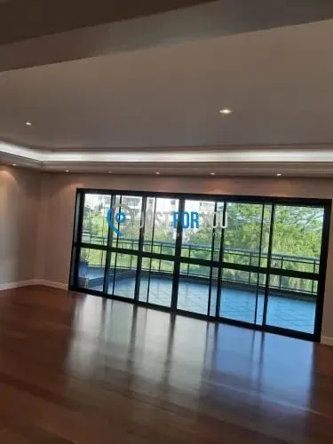 Apartment with 4 bedrooms, 5 bathrooms and a balcony — photo 10