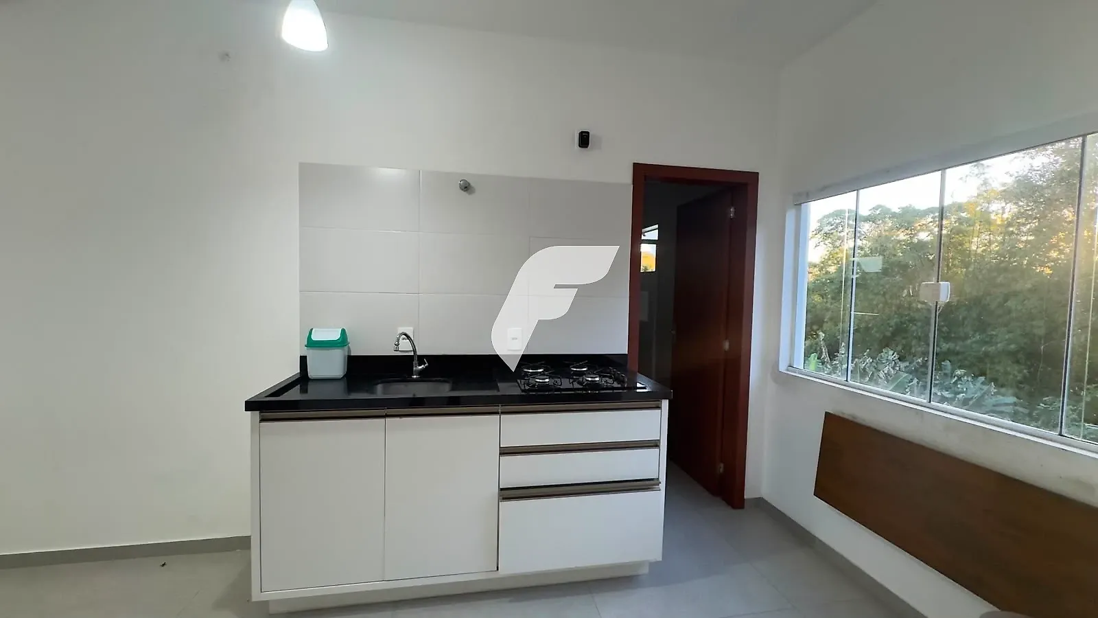 Apartamento de 1 dormitorio con cocina abierta y 30 m² — photo 10