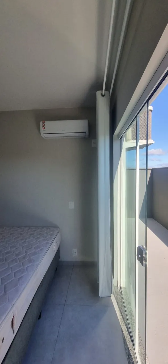 One-bedroom apartment with a home office in Florianópolis — photo 7
