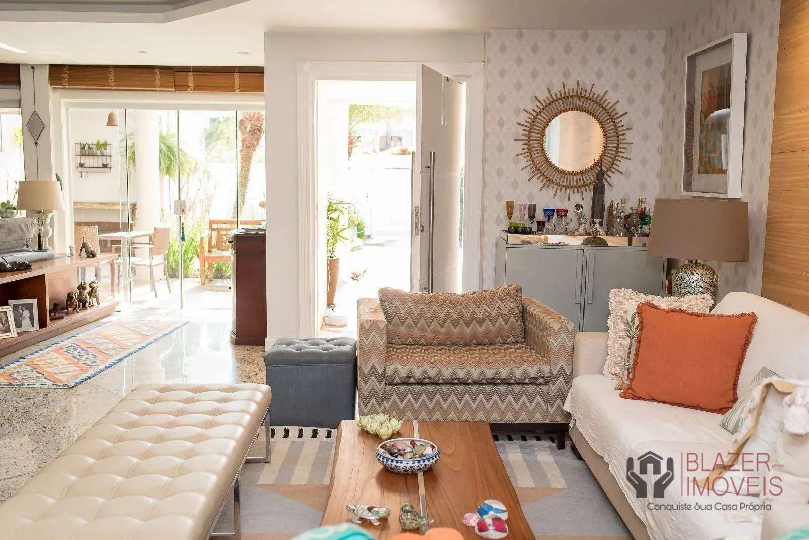 Furnished 4-bedroom house with 354 m² and 5 baths — photo 3