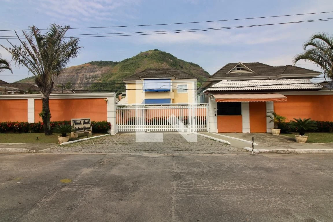 260 m² house with a jacuzzi and a private pool — photo 8