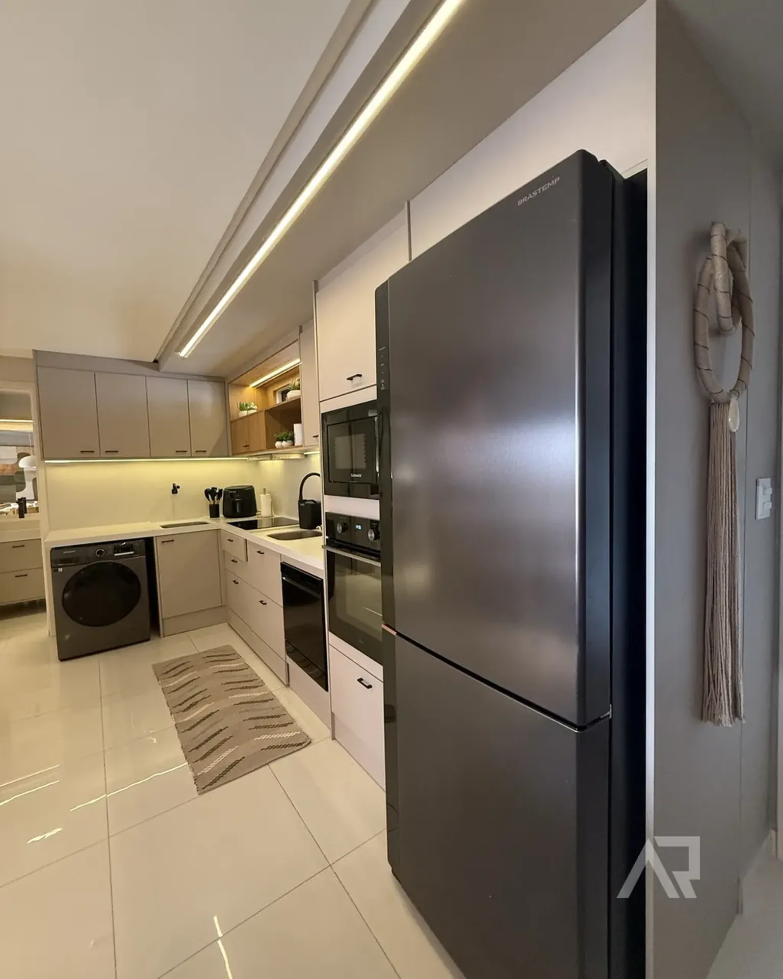 2-bedroom apartment with a washing machine — photo 2