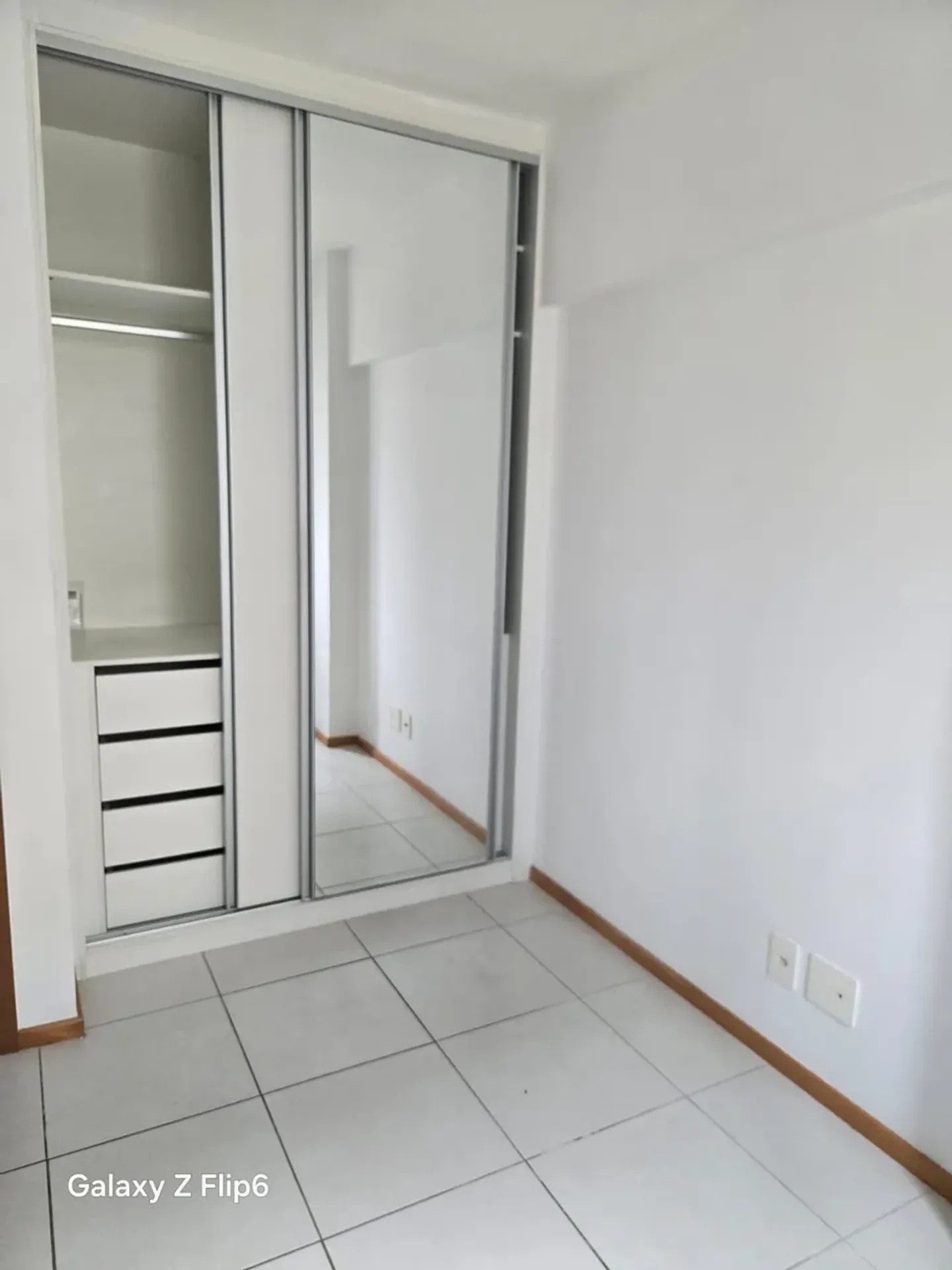 One-bedroom apartment in a building with a sauna — photo 8