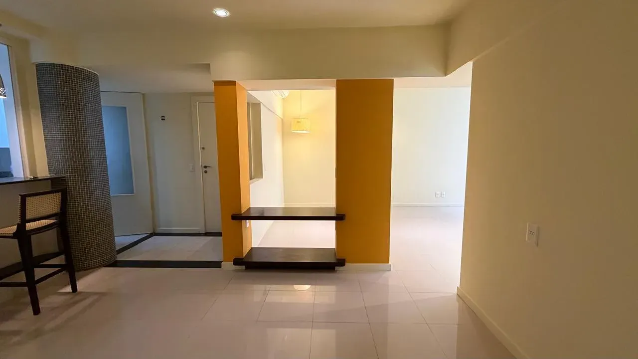 96 m² apartment with a walk-in closet and a home office — photo 19