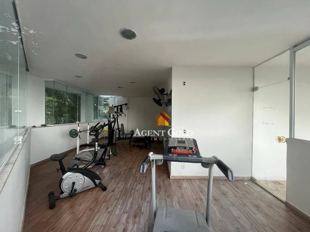 Apartamento mobiliado com 1 quarto e varanda com fechamento — photo 21