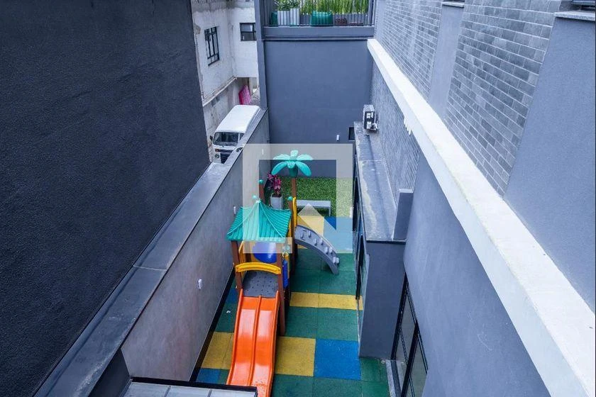 Furnished studio, 24 m², with floor-to-ceiling windows — photo 35