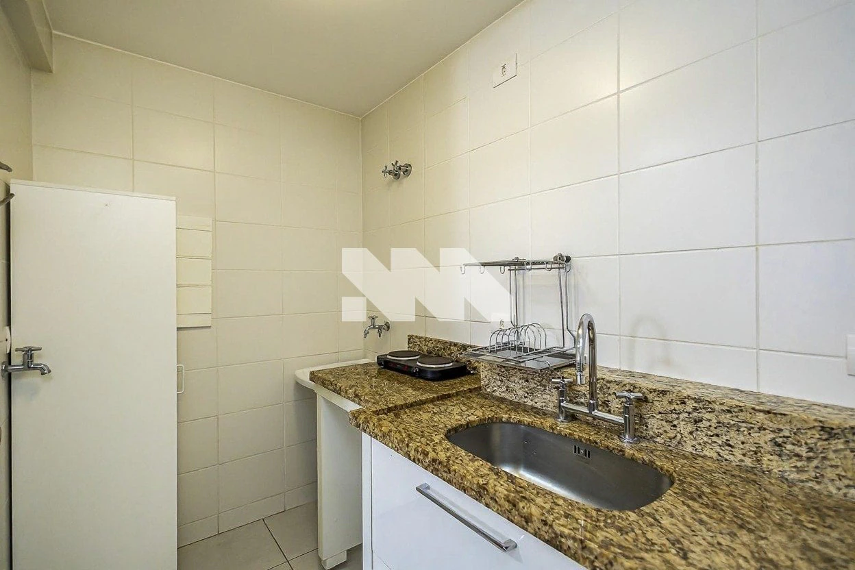 Furnished one-bedroom, 44 m² apartment in Curitiba — photo 18