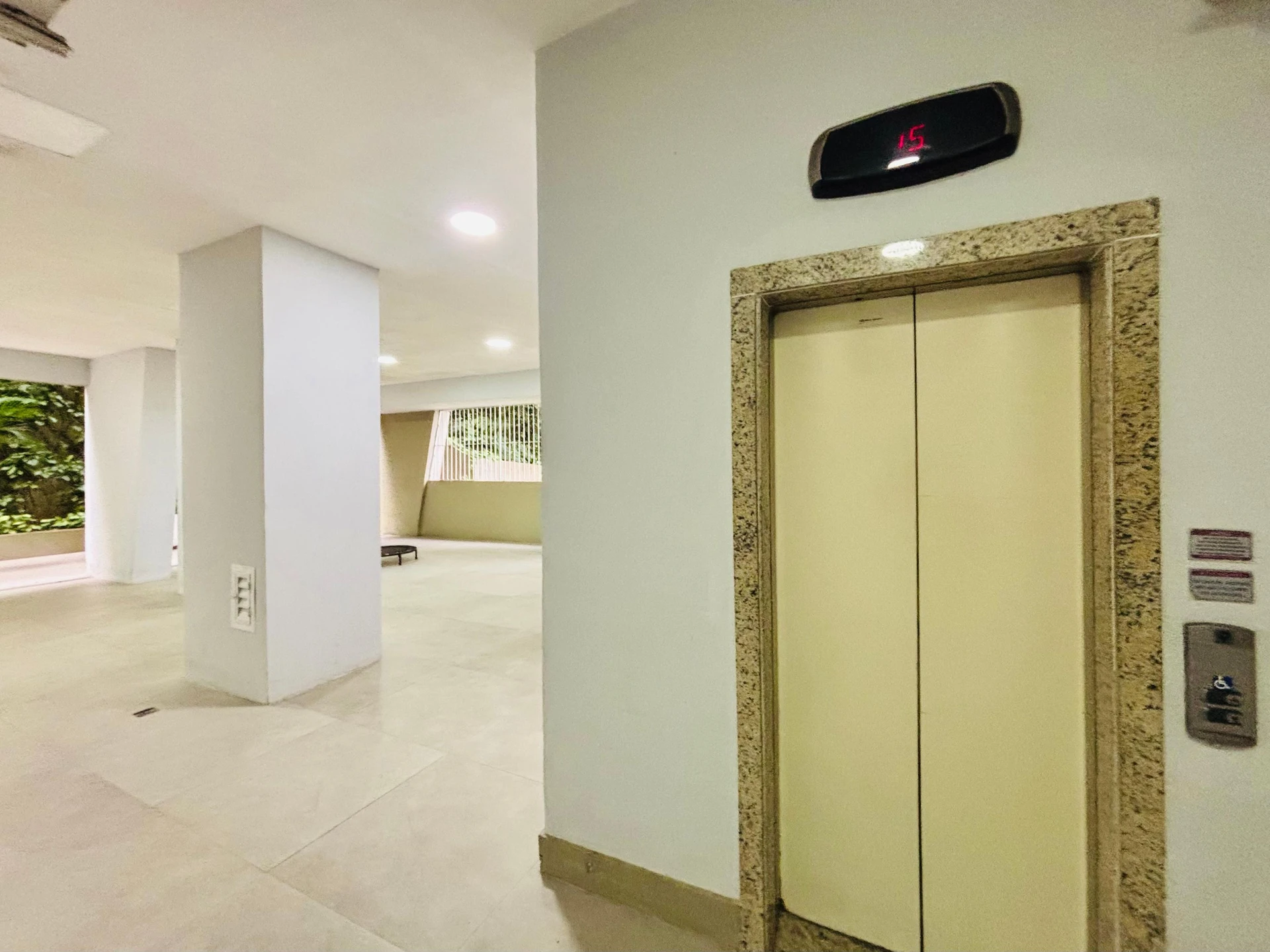 100 m² apartment with a water view and a washing machine — photo 26