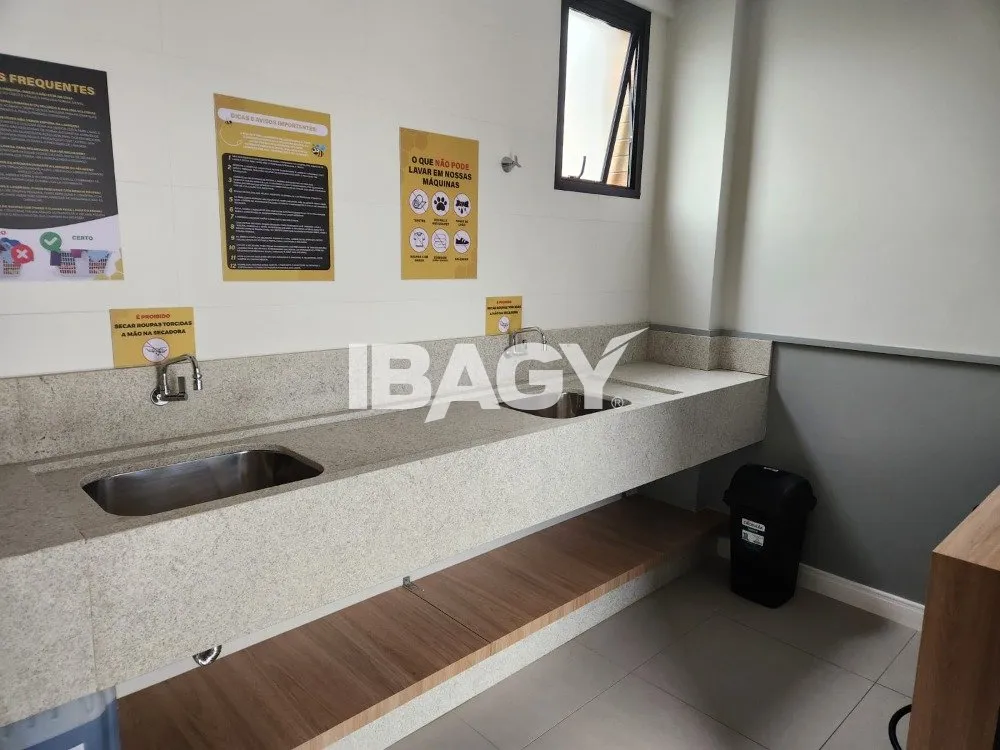Furnished 35 m² studio with 1 bedroom and 1 bathroom — photo 26