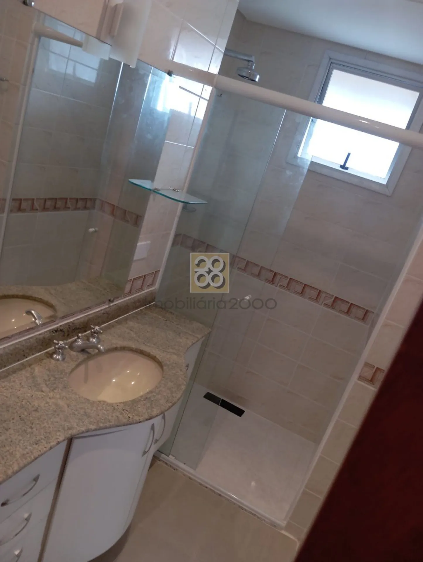 Деревянный пол или ламинат и 3 спальни: квартира 131 м² — photo 13