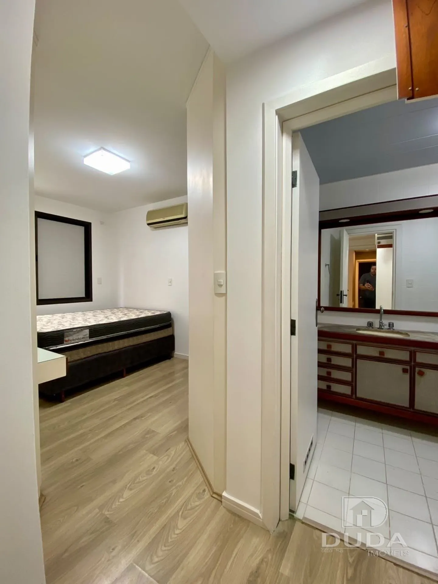200 m² apartment with a bathtub and floor-to-ceiling windows — photo 5