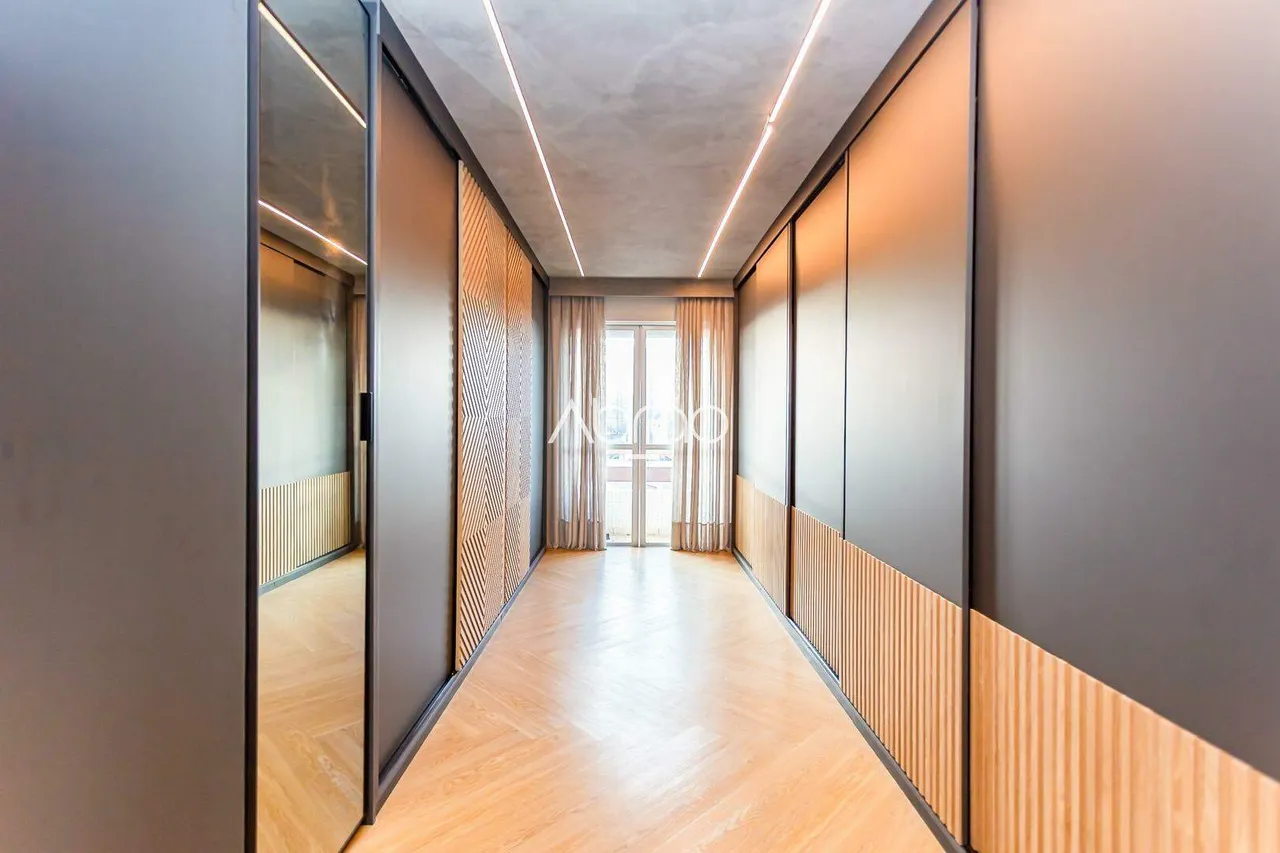 Apartment with 2 en-suite bedrooms and 256 m² — photo 12