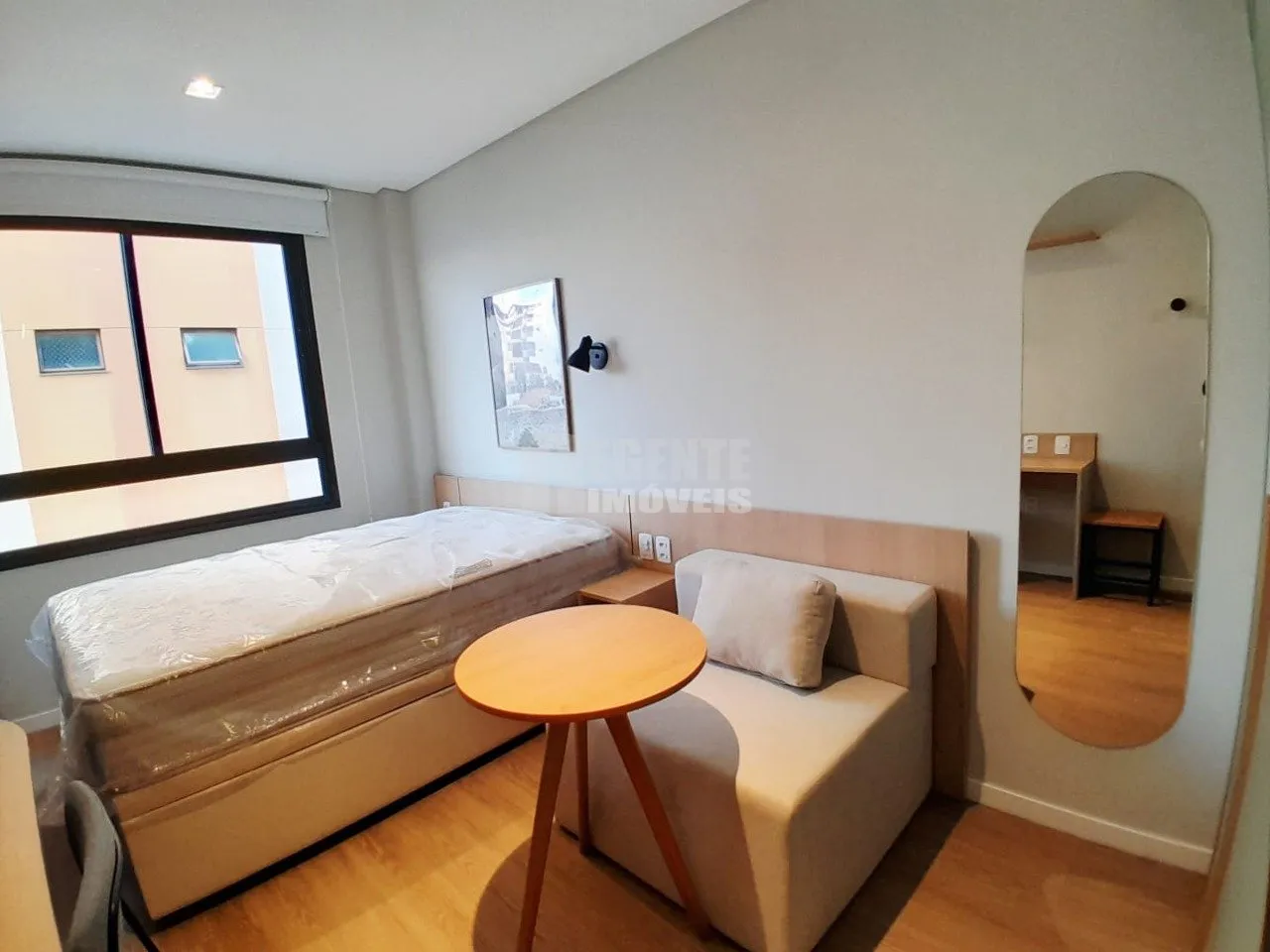 Меблированная студия 20 м² с кухней открытой планировки — photo 14