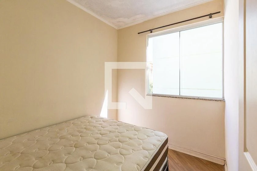 Wood or laminate floors in a 2-bedroom apartment, 60 m² — photo 10