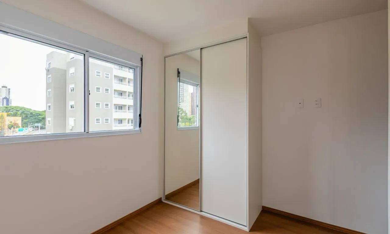 Apartamento mobiliado com 2 quartos e varanda — photo 3
