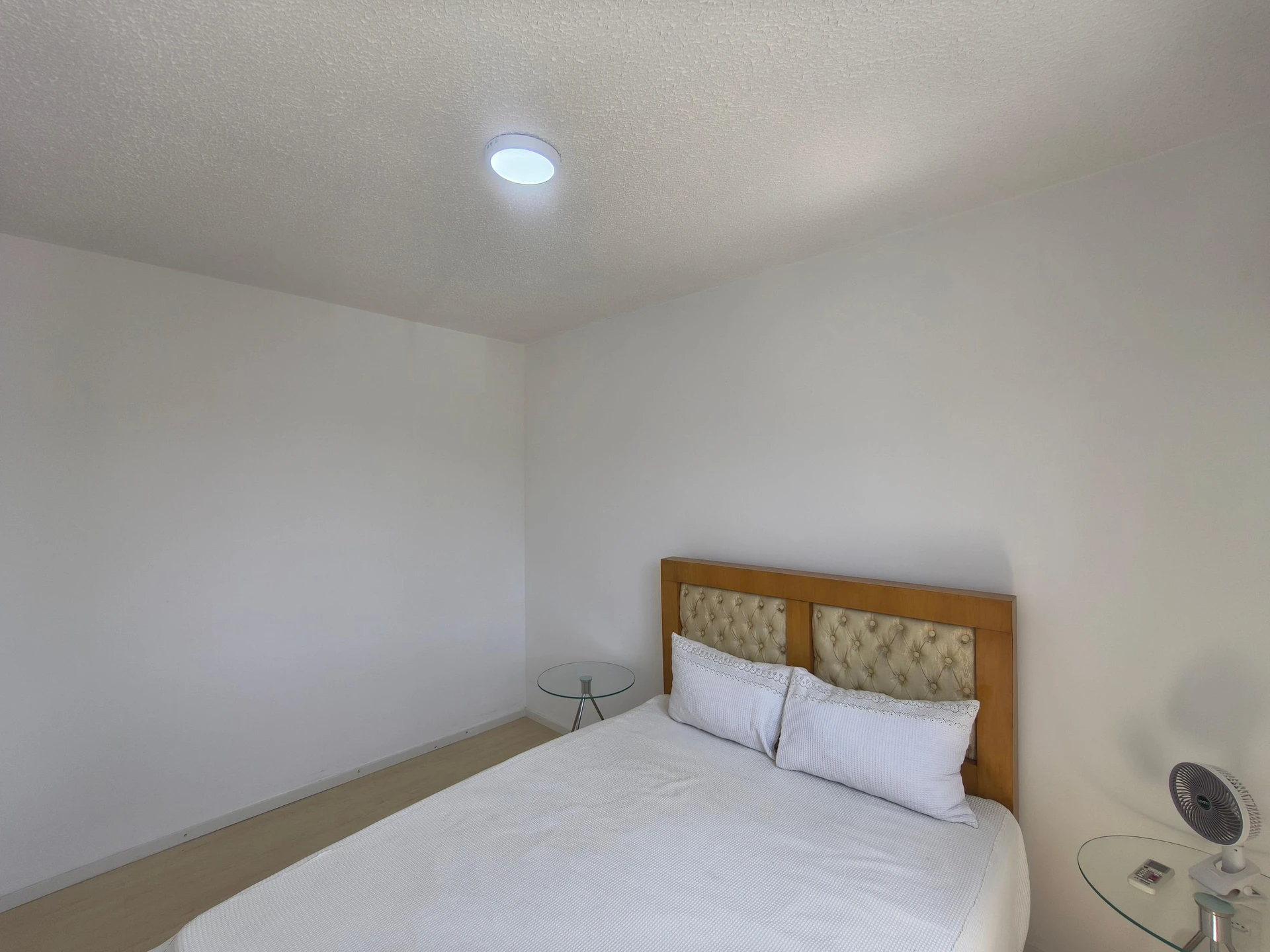 Mountain view in a 2-bedroom apartment, 50 m² — photo 12