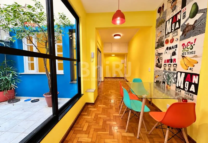 Apartment, 70 m², with wood or laminate floors — photo 3