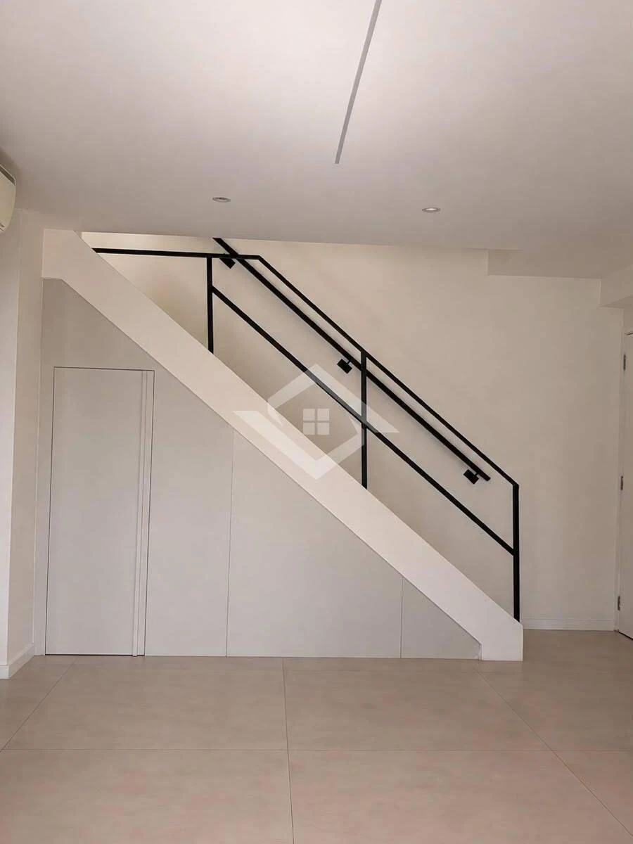 184 m² unfurnished apartment with 3 en-suites and parking — photo 6
