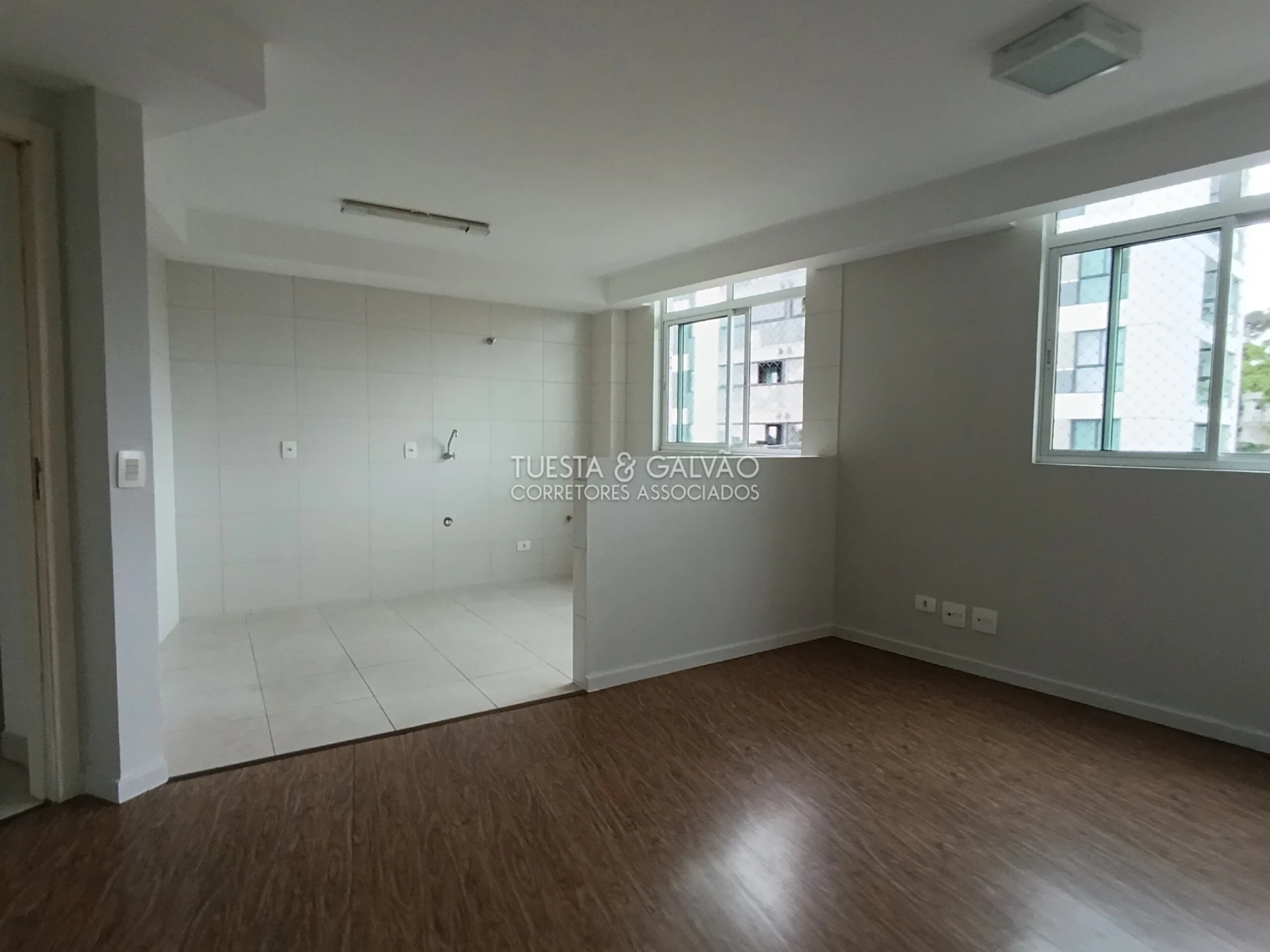 2-bedroom apartment with a separate closed kitchen 90 m²
