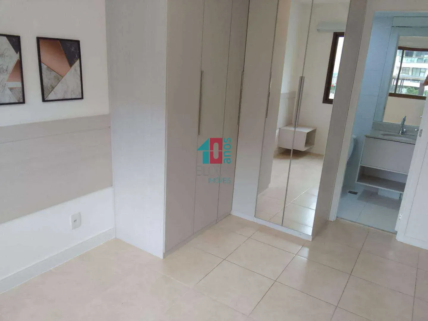 Home office in a 2-bedroom apartment, 66 m² — photo 3