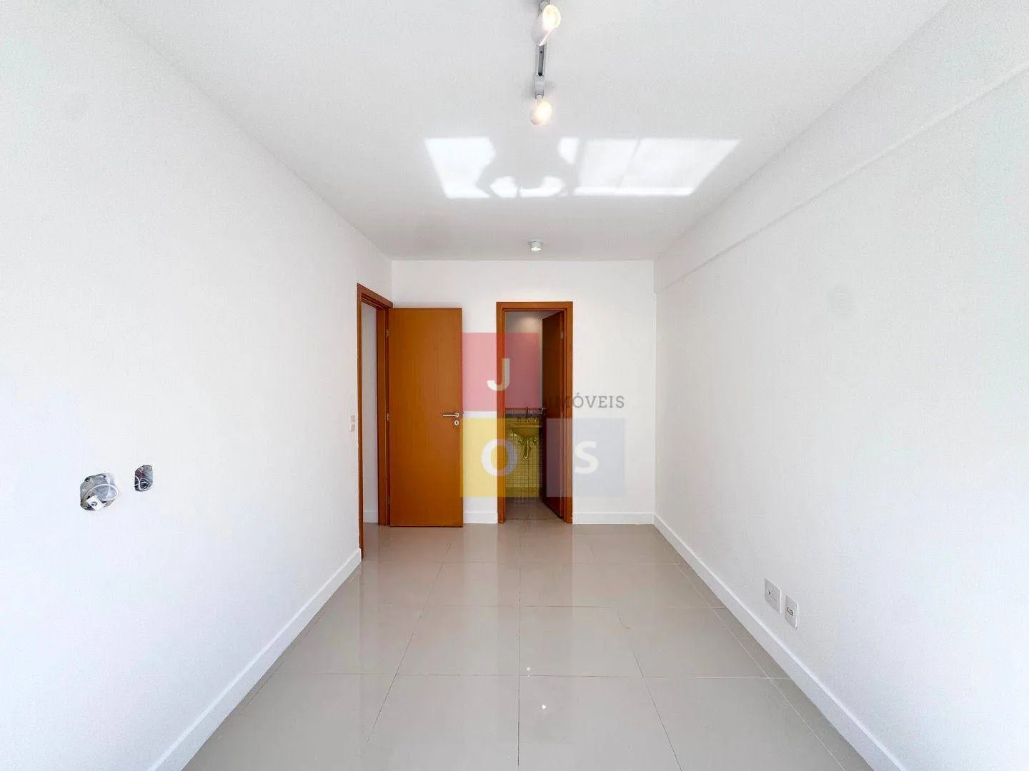 2-bedroom apartment with 2 bathrooms, 72 m² — photo 28