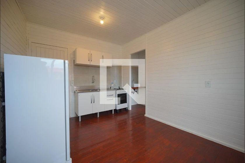 House, 24 m², with wood or laminate floors — photo 2