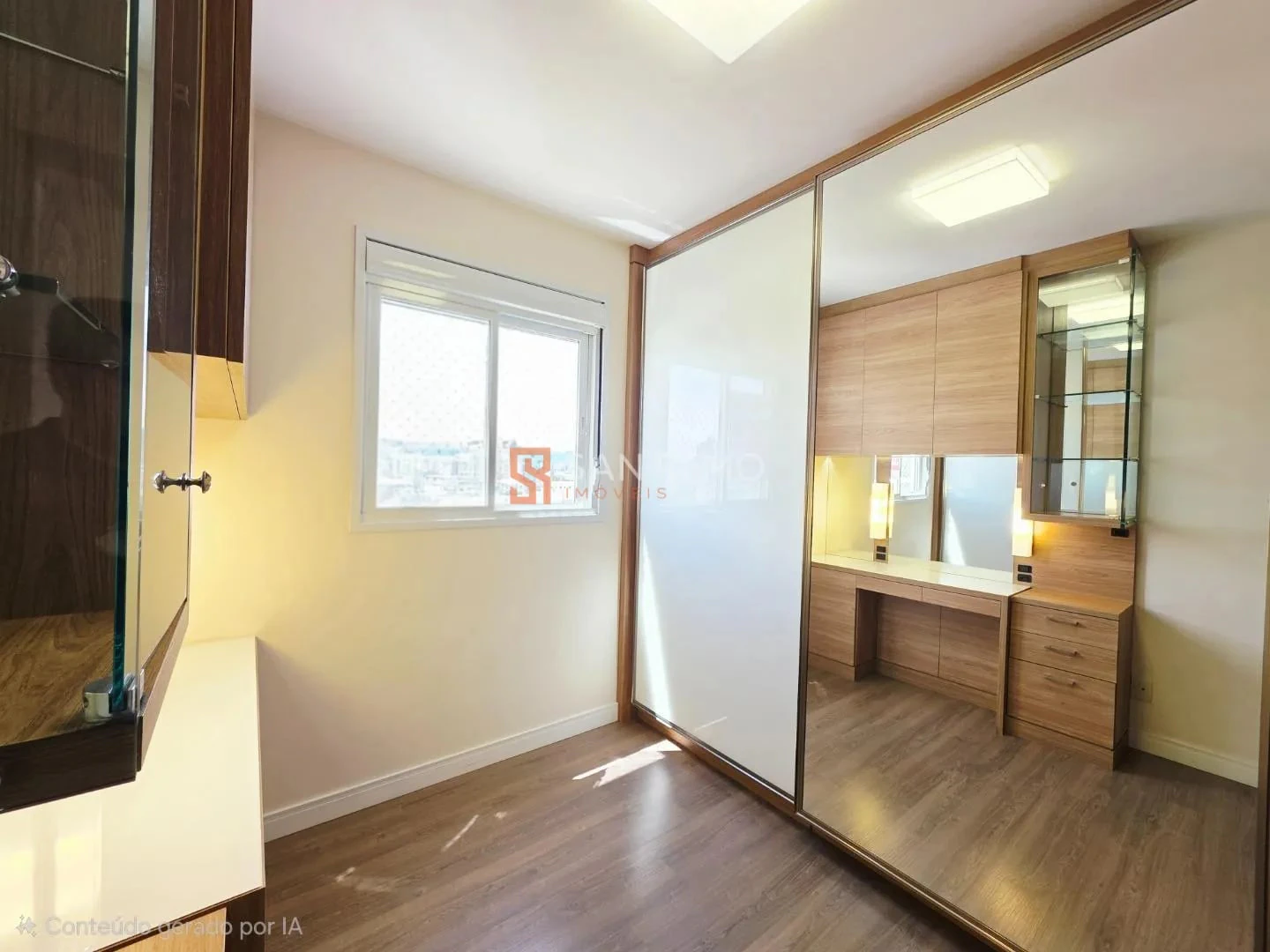 2-bedroom apartment in a building with a gym — photo 16
