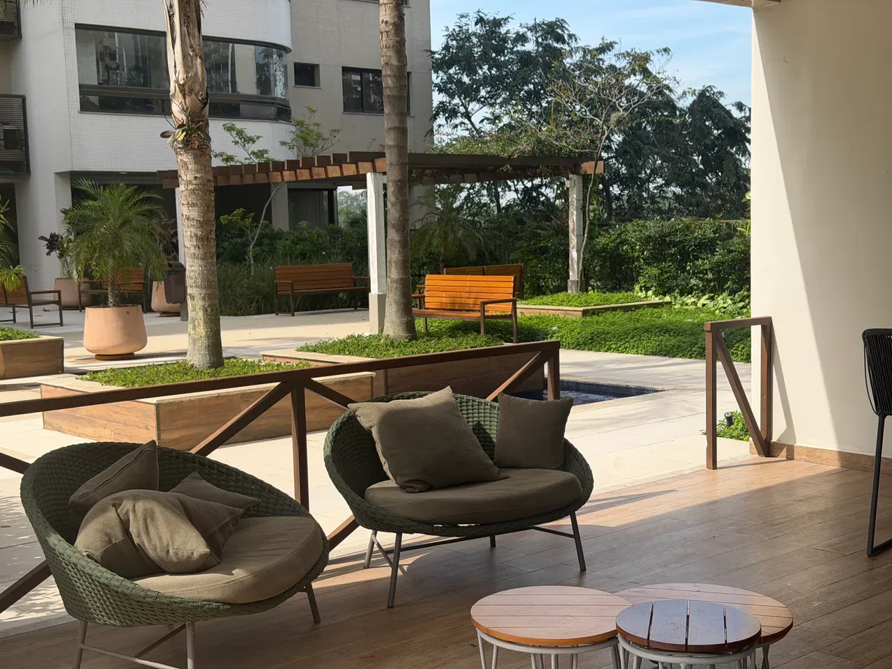 4-bedroom apartment with 125 m² and a balcony — photo 27