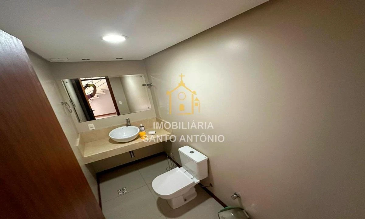 Glass-enclosed balcony in a 3-bedroom house, 300 m² — photo 21