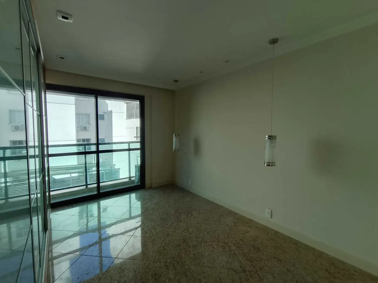 Apartamento mobiliado com 3 quartos e 5 banheiros — photo 8