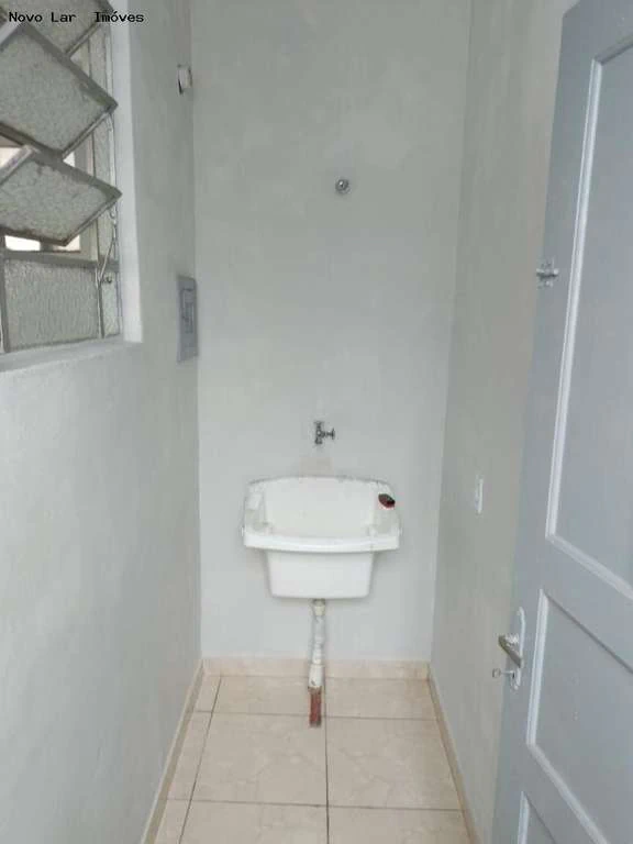 Квартира с 1 спальней 46 м² и 1 ванной комнатой — photo 11