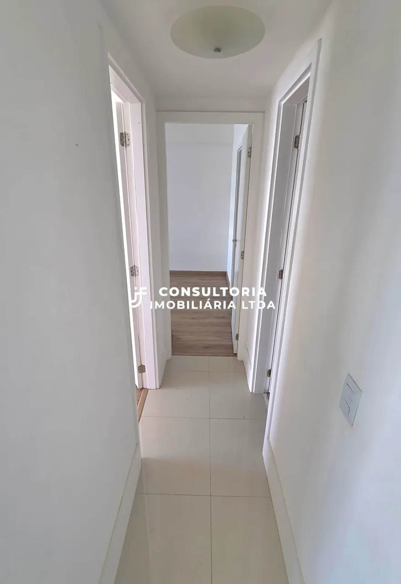 Apartment, 75 m², with a glass-enclosed balcony — photo 23