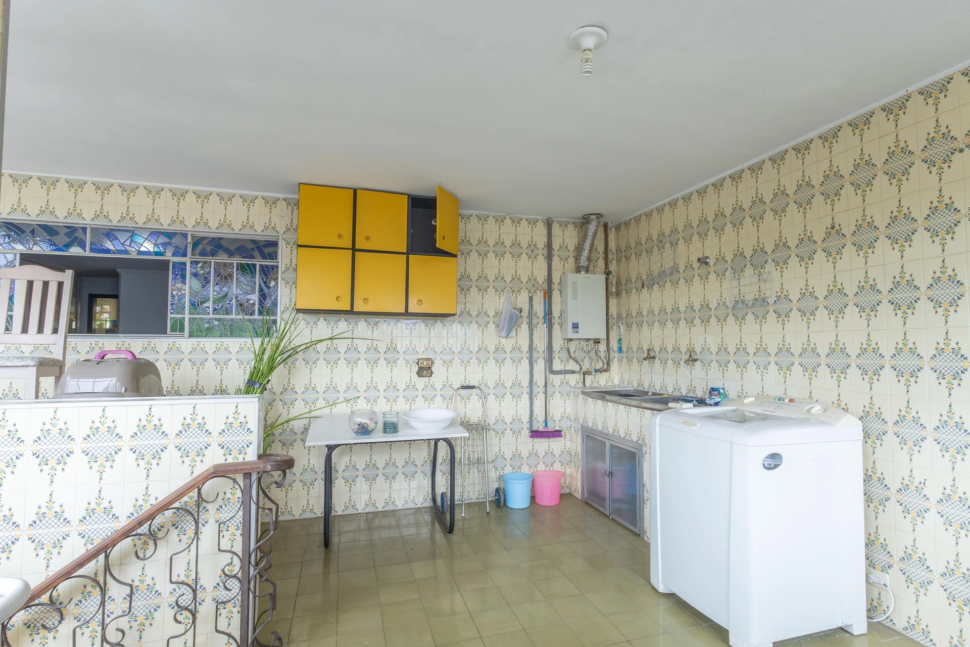 Furnished apartment with 3 bedrooms and 1 en-suite — photo 43