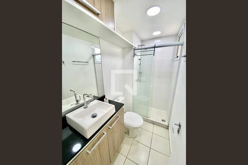 Apartamento de 2 quartos em condomínio com piscina — photo 12
