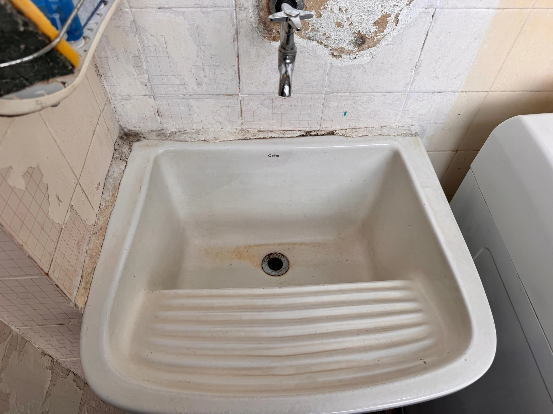 Washing machine in a 2-bedroom apartment, 115 m² — photo 26