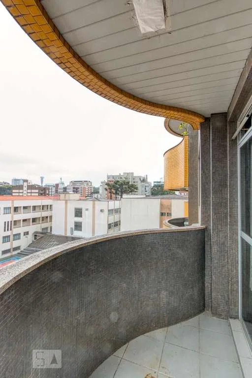 Home office in a 3-bedroom apartment, 170 m² — photo 4