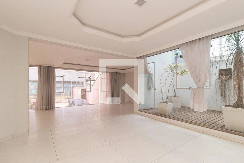 Casa con 7 habitaciones, 9 baños y 850 m²